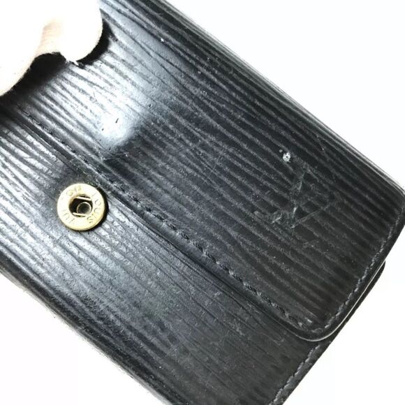 Louis Vuitton Epi Black 4 hook key case GUC - Picture 4 of 12